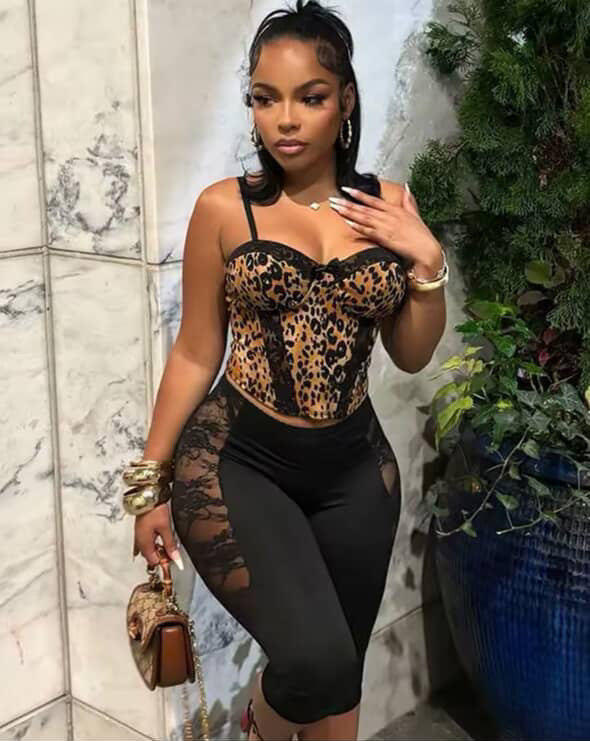 Side lace Black Capris