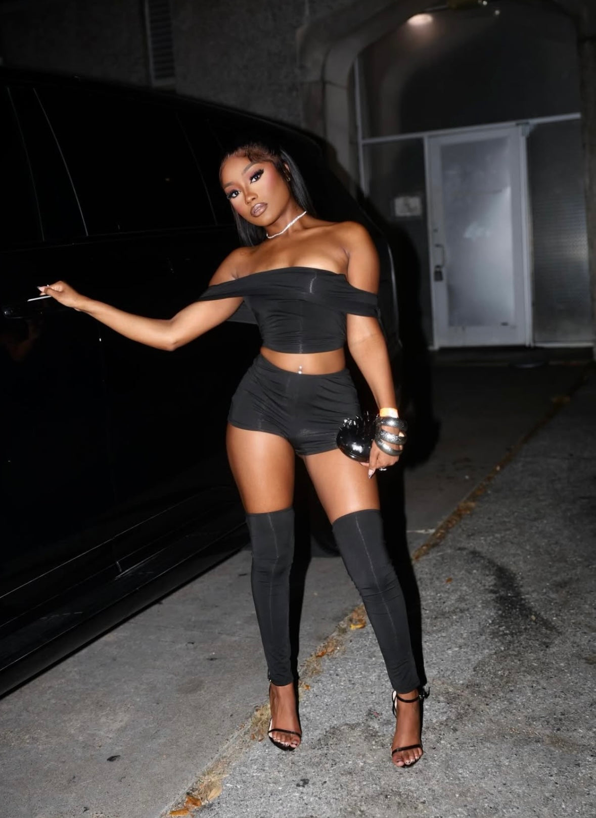 Viral Queen- POPULAR